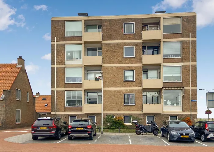 Gorgeous In Apartment